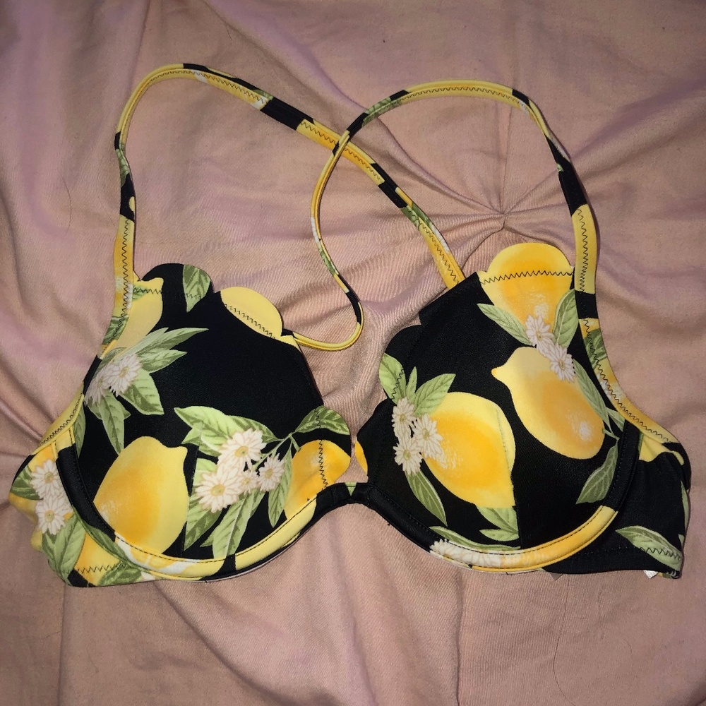 Super Cute Lemons Bikini Top 32B